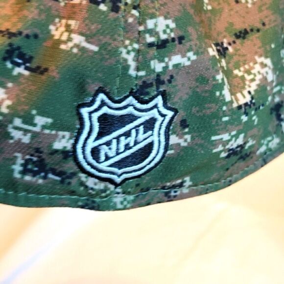 Colorado Avalanche Digital Camo Hat - Picture 4 of 7